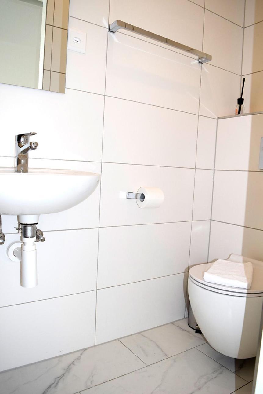 Hotel Restaurant Krebs Grenchen Exteriör bild
