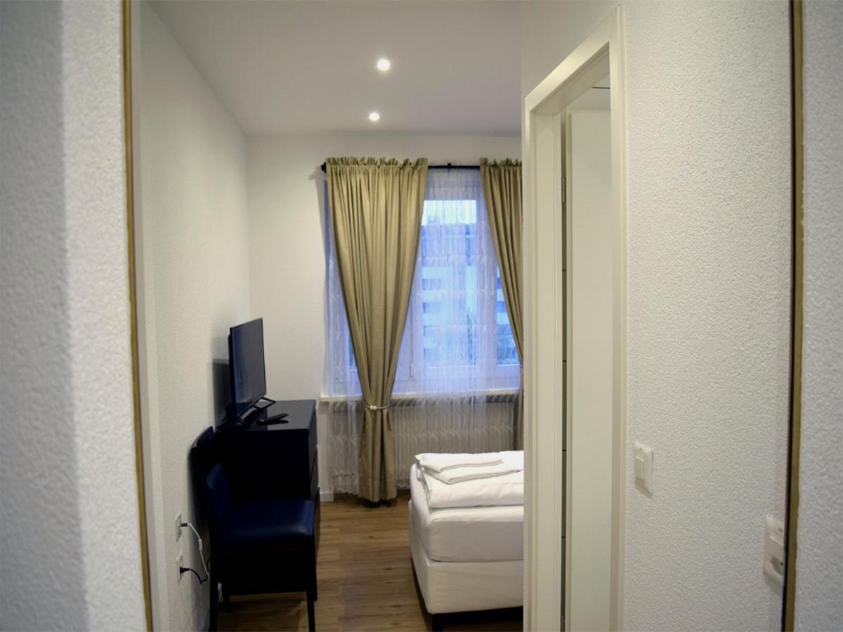Hotel Restaurant Krebs Grenchen Exteriör bild